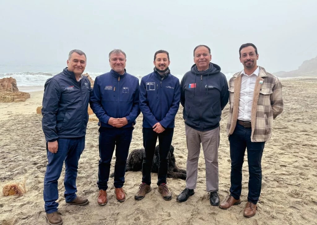 Ministros del Interior y Bienes Nacionales anuncian proyecto de ley que facilitará el acceso a las playas